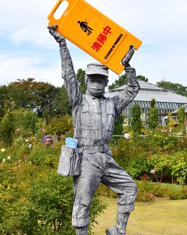 スタチューパフォーマー